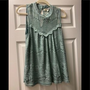 Sage lace tank